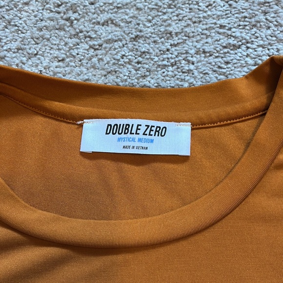 Women’s Modal Orange TShirt Size Medium - Picture 2 of 4